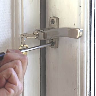 Skift håndtag på terrassedør Skift håndtag på terrassedør